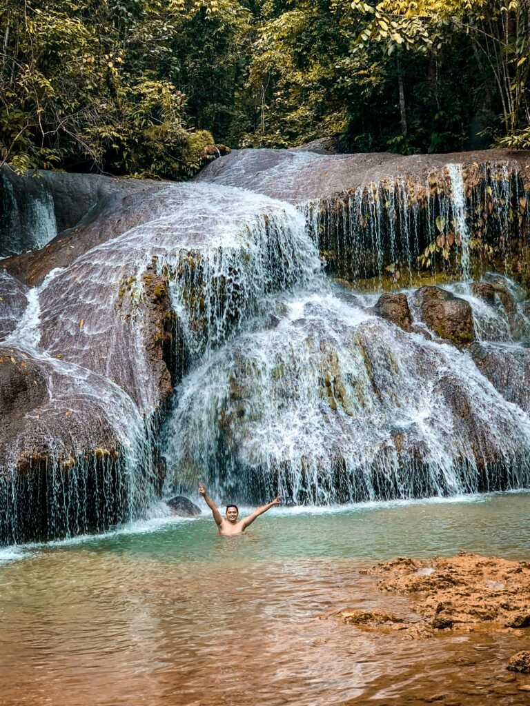 Cachoeira local prova que corrige o erro que impede aventuras é simples.